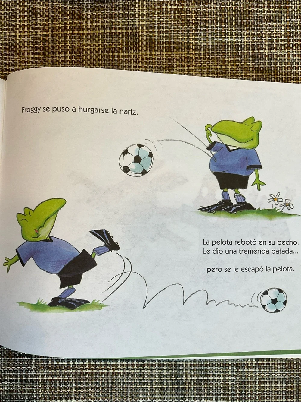 2 Froggy Books in Spanish NWT